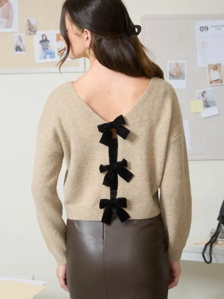 BACK VELVET BOW TOP
