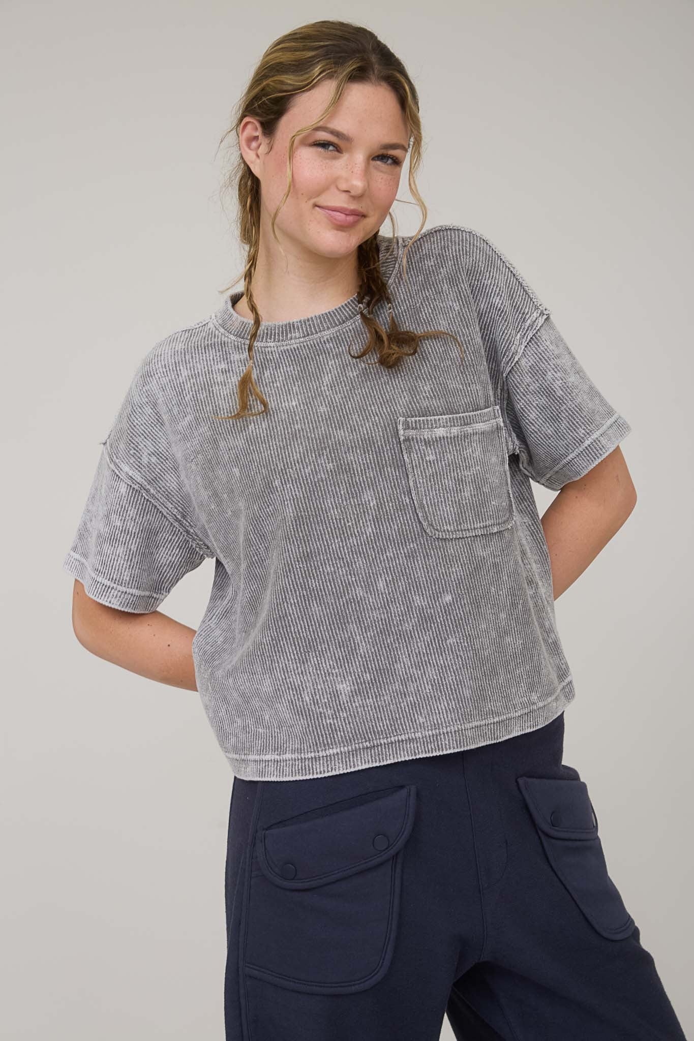 WASHED RIBBED SHORT SLEEVE TOP