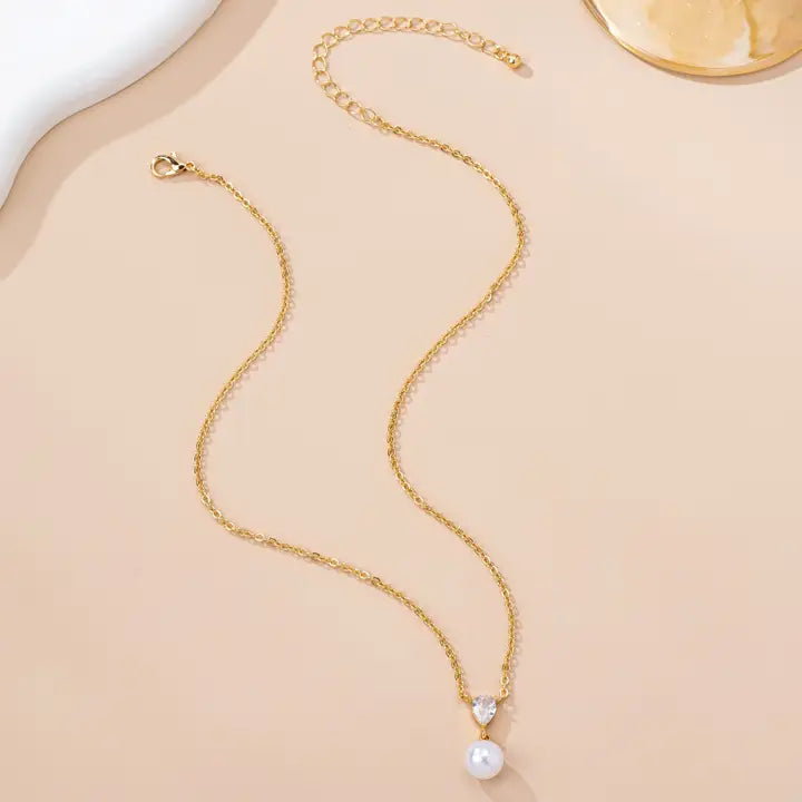 CLASSIC CRYSTAL & PEARL NECKLACE - TEARDROP