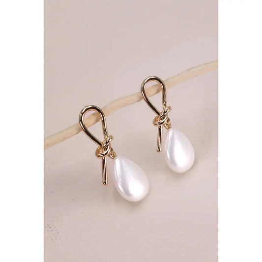 Wired Pearl Earrings