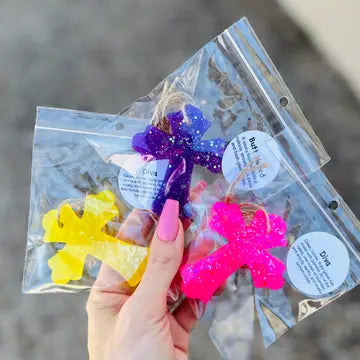 Mini Cross Freshie