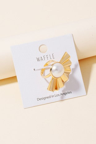 Pearl Stud Fan Ring