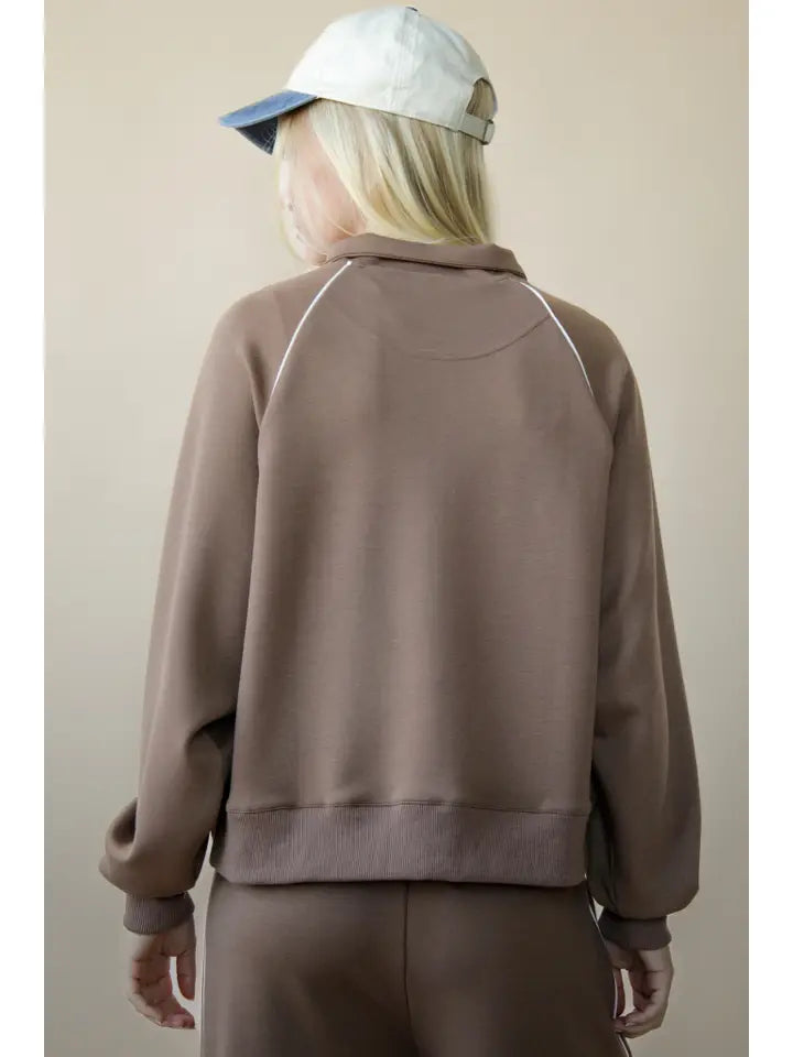 Just Hanging Around Top - Mocha