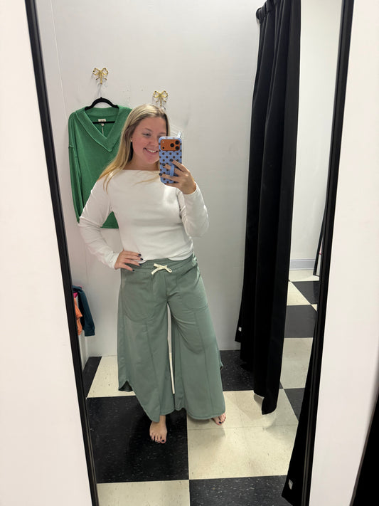 Chelsea Tulip Hem Pants - Seafoam