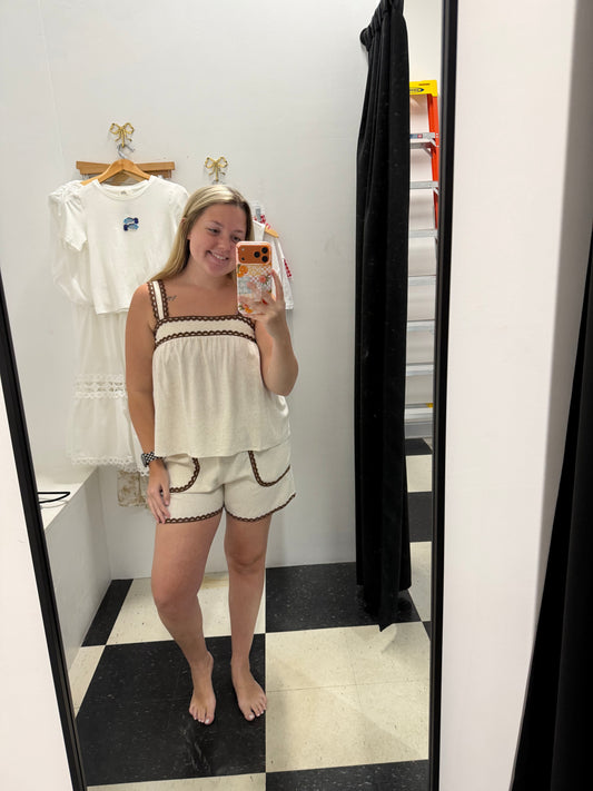 Contrast Scalloped Trim Linen Shorts