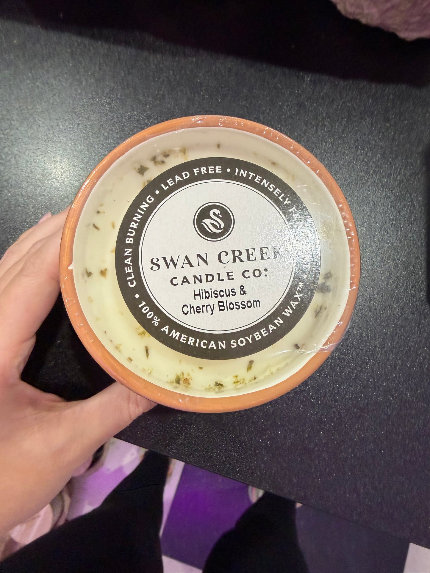 SWAN CREEK CANDLES - MEDITERRANEAN POT - HIBISCUS & CHERRY BLOSSOM