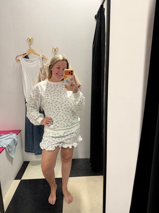 LOVEY FLORALS SHORTS