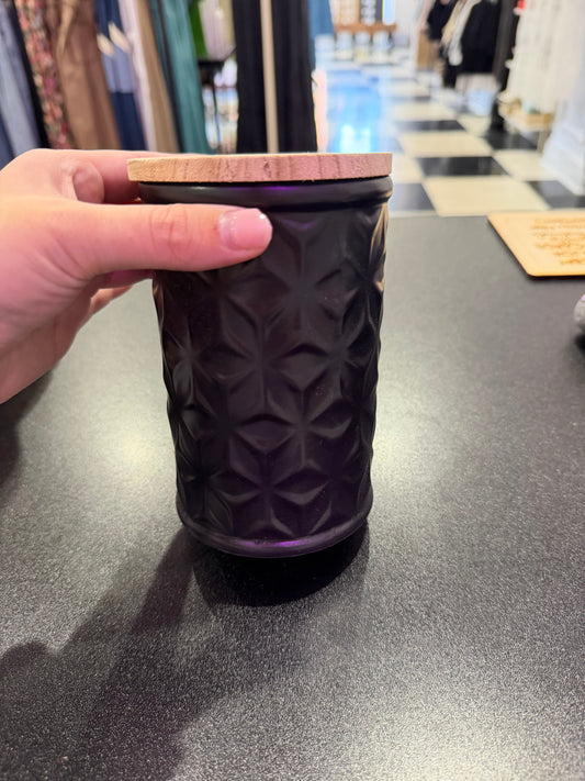 SWAN CREEK CANDLES - TALL ROUND BLACK POT - FRESH STRAWBERRY