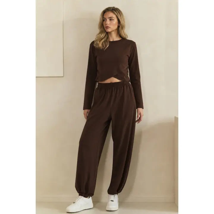 COZY TWIST LOUNGE TOP - BROWN
