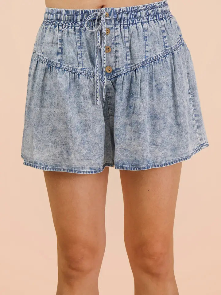 WASHED CHAMBRAY FLARE SHORTS