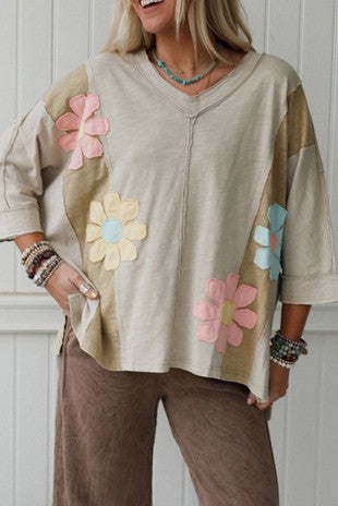FLOWER PATCH EXPOSED SEAM TOP
