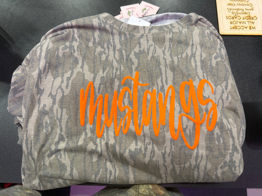 Game Day Bottomland Camo Tee - Mustangs