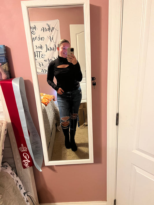 Stassi Keyhole Top