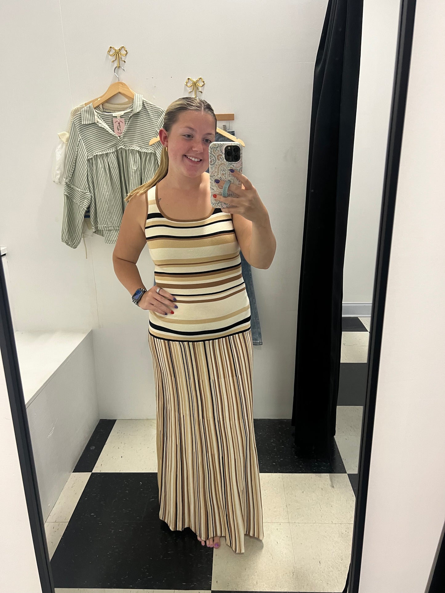 STRIPE KNIT MAXI DRESS