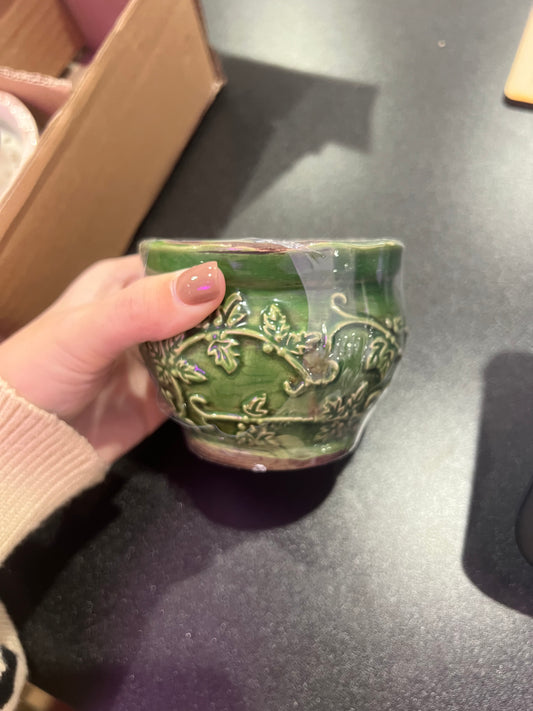 Swan Creek Candles - Holiday Green Small Pot - Silver Spruce & Cedar Tips