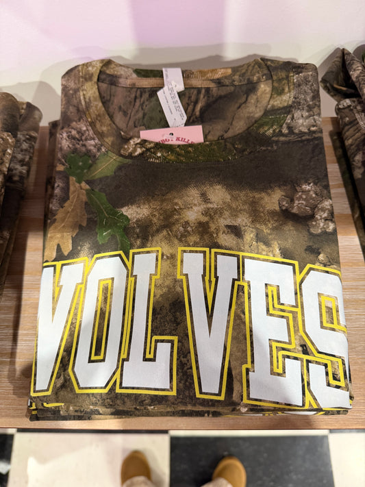 Camo Mascot Tee - Wolves