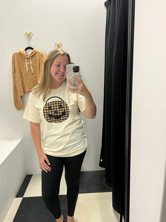 HALLOWEEN PLAID BUCKET TEE