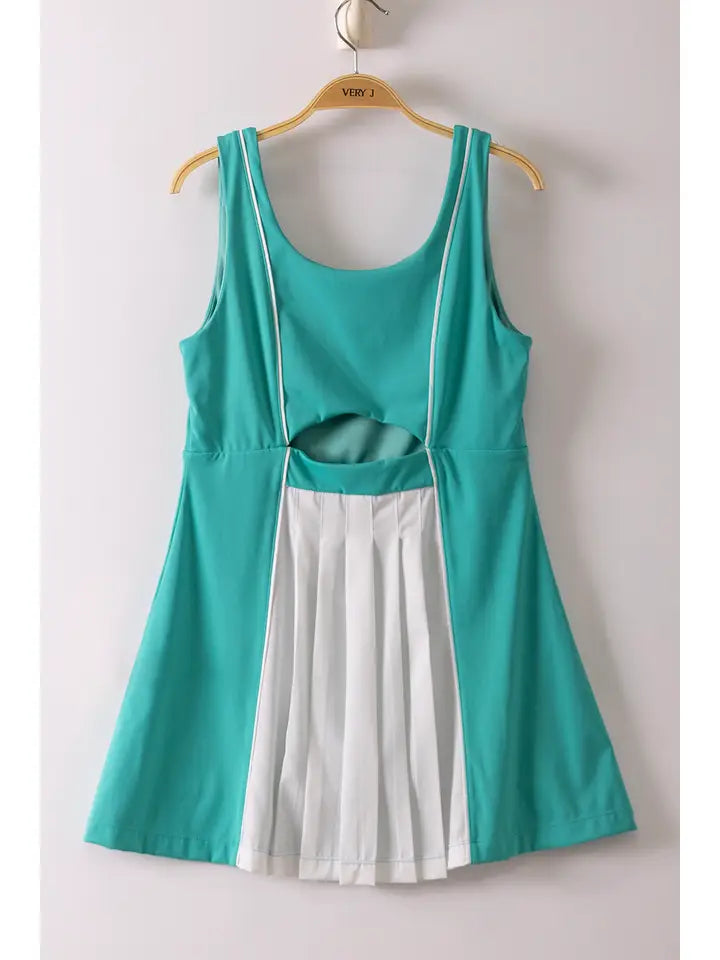 BACK PLEAT DETAIL ACTIVE MINI DRESS