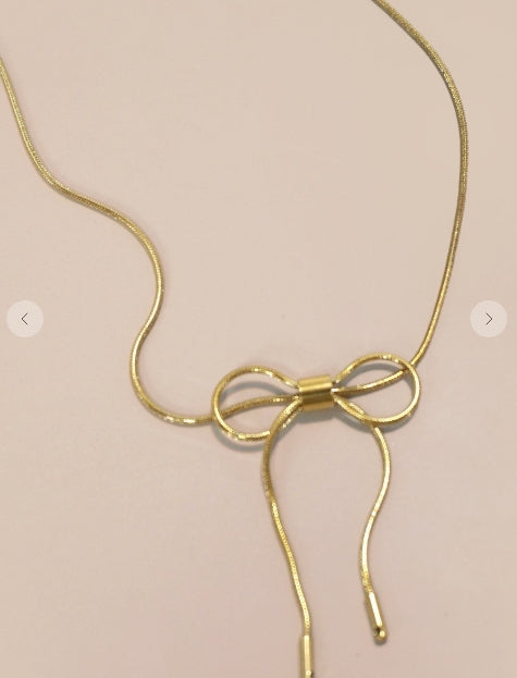 Simple Bow Necklace