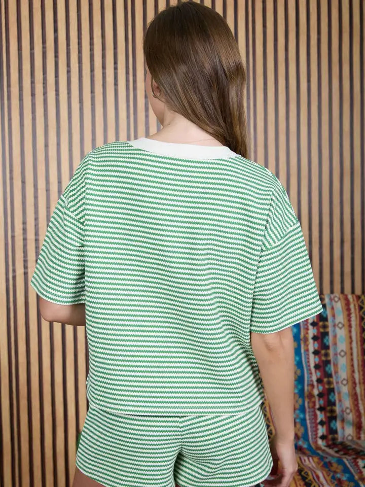 ZIG ZAG STRIPED SHORTS