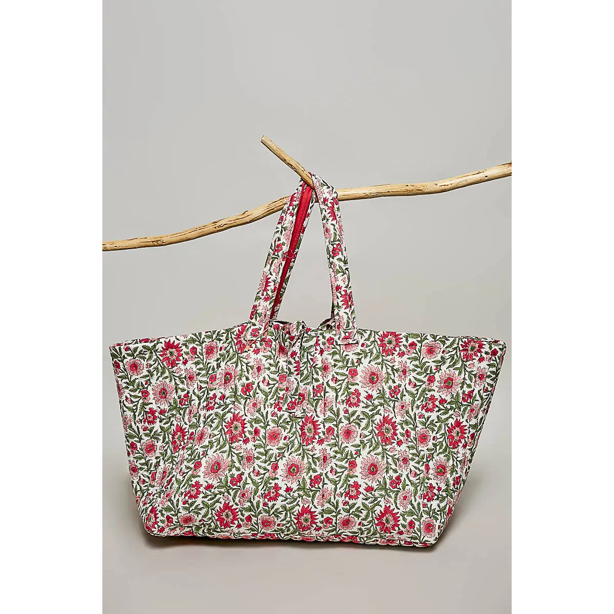 QUILTED FLORAL JUMBO TOTE BAG