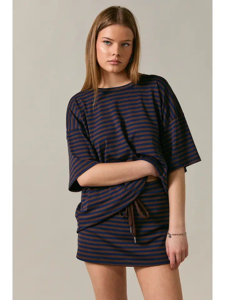 LOOK AT ME STRIPED MID RISE SKORT - BROWN/NAVY STRIPE
