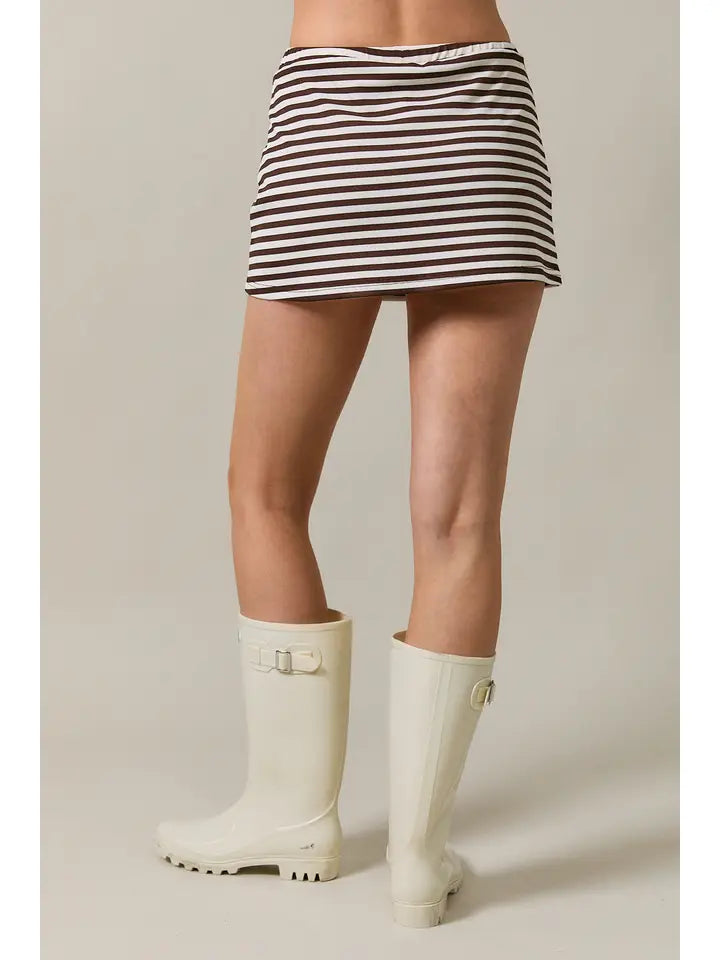 LOOK AT ME STRIPED MID RISE SKORT - BROWN/WHITE STRIPE